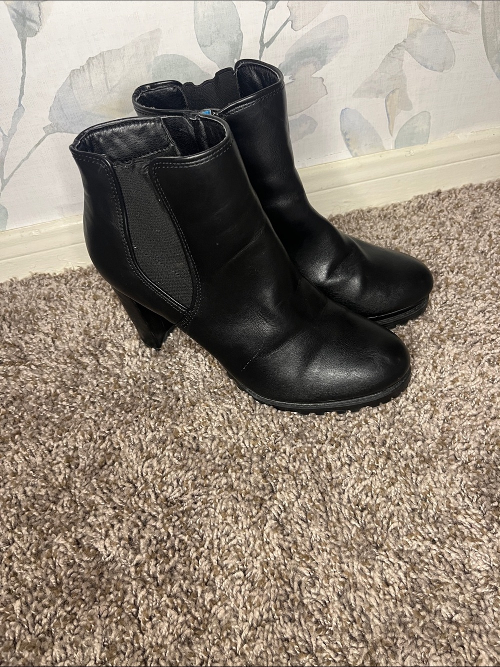 Women's Black Heeled Ankle Booties with Side Elastic